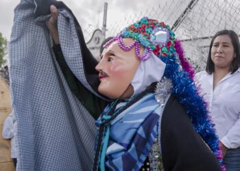 Niño kúrpite, heredero de danza purépecha con 5 siglos de historia