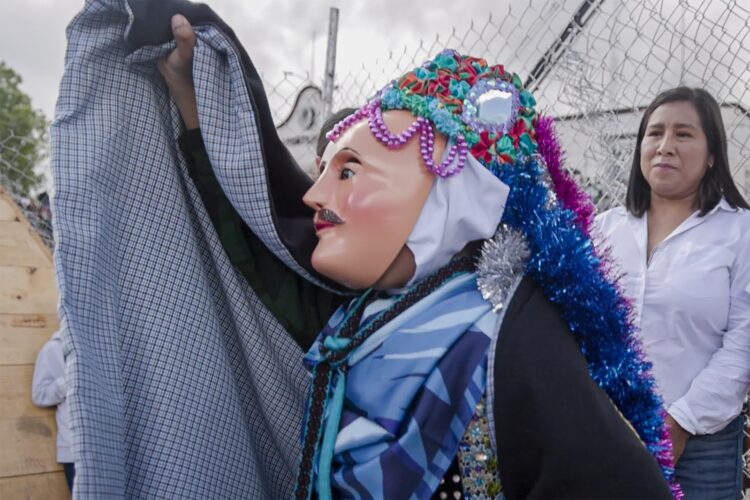 Niño kúrpite, heredero de danza purépecha con 5 siglos de historia