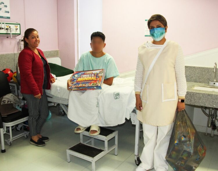 Reparte juguetes y esperanza el IMSS Michoacán en el HGR #1 Morelia-Charo