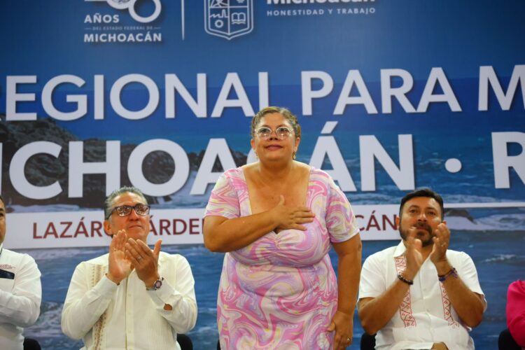 Todos somos la solución: Julieta García en Foro Regional contra la Sequía zona Costa
