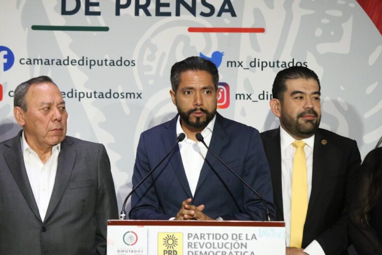 Regidor Toño Chuela sigue denunciando los abusos de la Guardia Civil en Uruapan