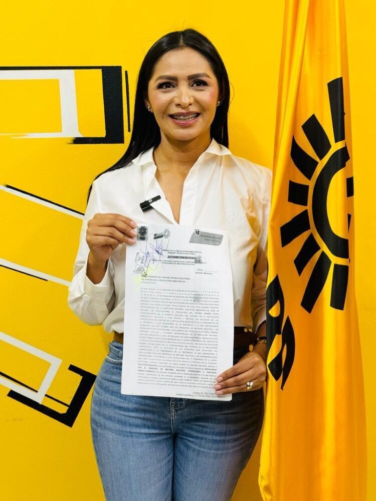 Formaliza Araceli Saucedo su candidatura al senado en el Instituto Nacional Electoral