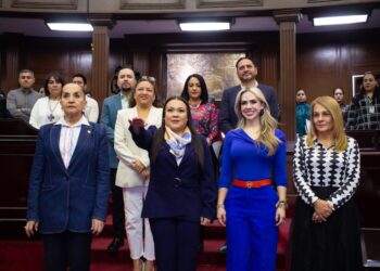 Rinde protesta Luz María Velázquez Villicaña como presidenta municipal provisional de Salvador Escalante