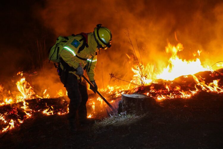Brigadistas de Uruapan realizan 2da fase quemas controladas en Cerro de la Cruz