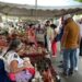 Las artesanías más representativas de Michoacán en el tianguis de Uruapan