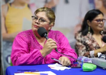 Julieta García Zepeda aborda desafíos de mujeres en Día Internacional de la Mujer