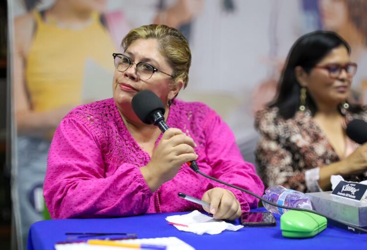 Julieta García Zepeda aborda desafíos de mujeres en Día Internacional de la Mujer