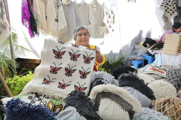 Este domingo siete, el último día del Tianguis Artesanal de Uruapan 2024