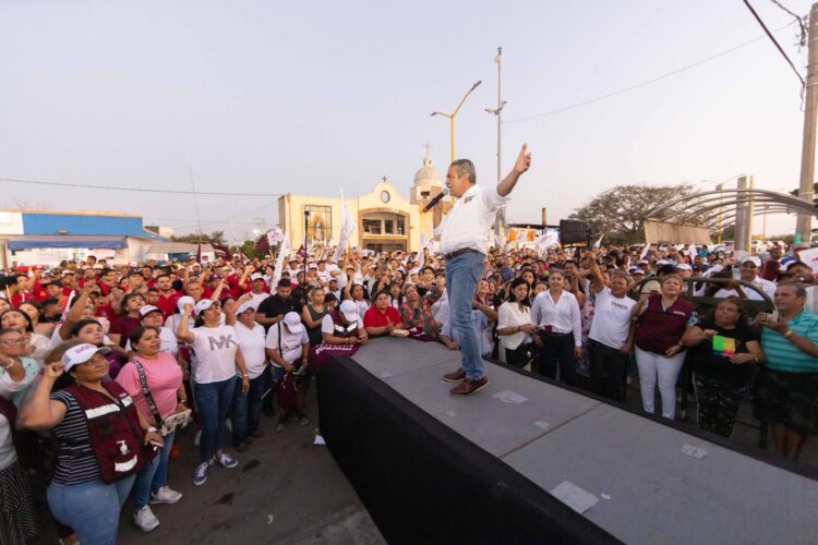 «Voto masivo para Morena», proclama Raúl Morón desde Lázaro Cárdenas