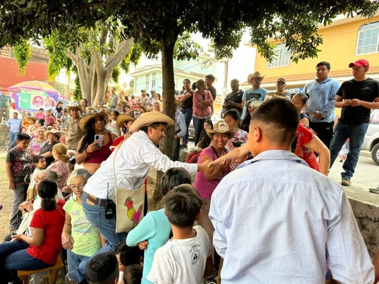 Arrasaremos en las urnas: Carlos Manzo