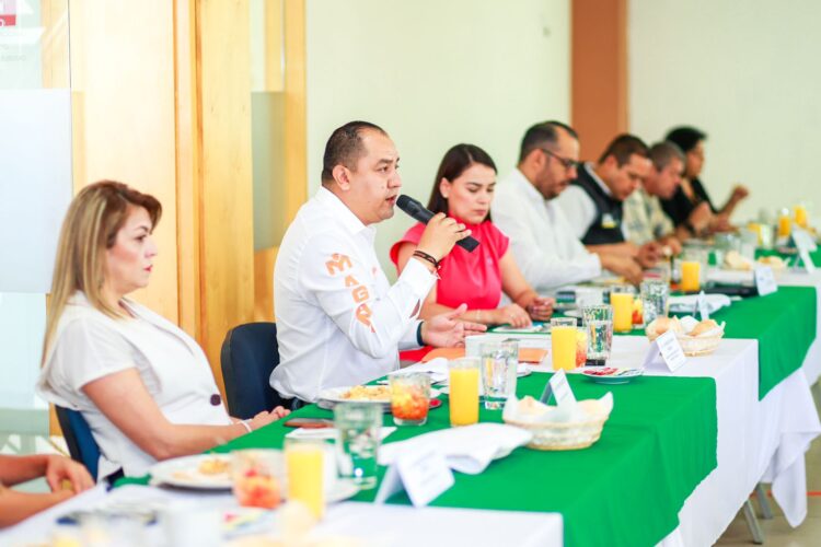 Con la participación social, ya estamos reconstruyendo Uruapan: Luis M Magaña