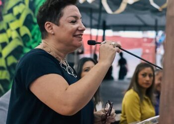 La Embajadora de Chile en México invita a los turistas extranjeros a visitar Uruapan