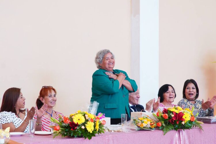 Continuaremos apoyando la educación con visión humanista: Nacho Campos