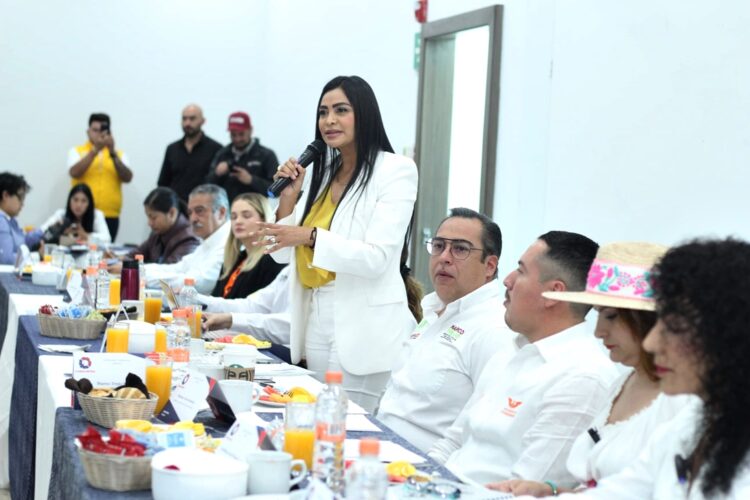 Potenciar capacidades de desarrollo, compromete Araceli Saucedo a Canacintra