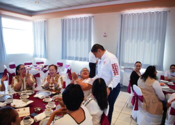 Mujeres, sostén de nuestra sociedad: Nacho Campos, para presidente municipal