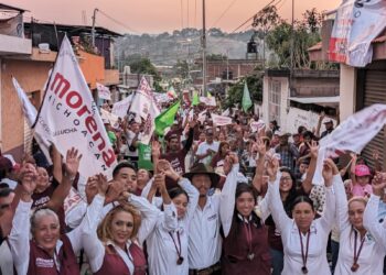 Gran Mitin en Patuán; Itzel Gaona Bedolla avanza a la presidencia de Ziracuaretiro