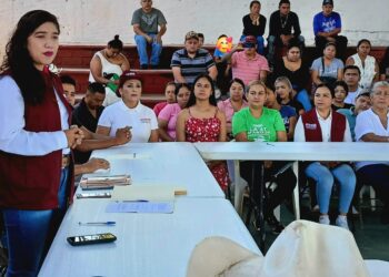 Itzel Gaona, candidata a la alcaldía, se compromete a trabajar por Zirimícuaro