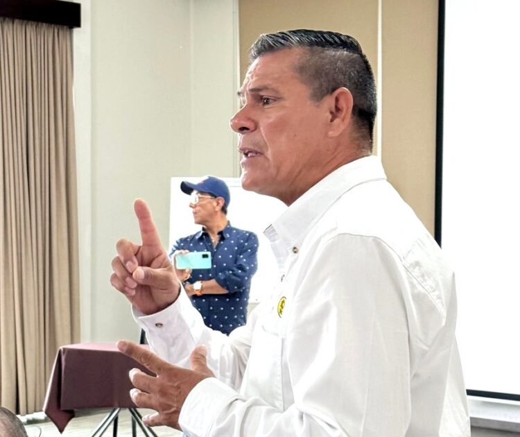 Sin dañar candidaturas independientes, no es a gritos ni sombrerazos como se solucionan problemas sociales: MALV