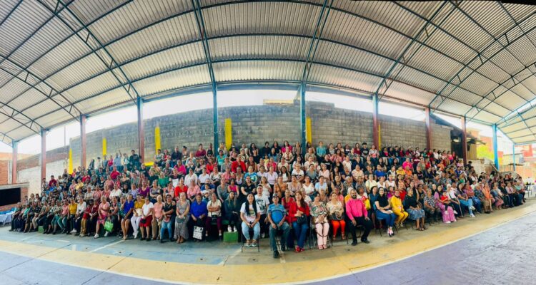 Se compromete Brenda Fraga a gestionar Centro Regional de Atención Oncológica