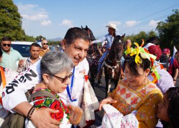 También en Nuevo Zirosto la gente apoya a Nacho Campos para ser el nuevo alcalde