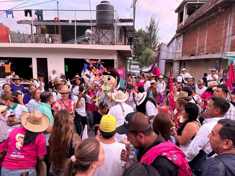 Que Carlos Manzo sea el presidente municipal de Uruapan: Unión E. Zapata