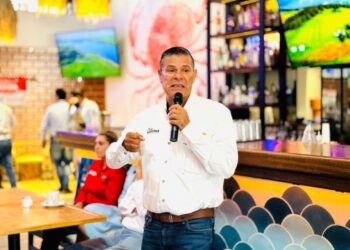 México no debe retroceder en su competitividad comercial: Toño Lagunas