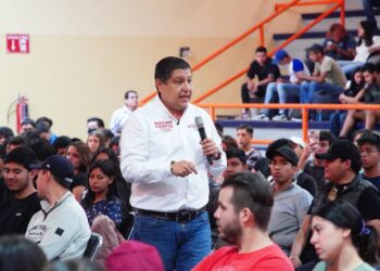 Todos jóvenes de Uruapan tienen voz en el proyecto de Morena: Nacho Campos