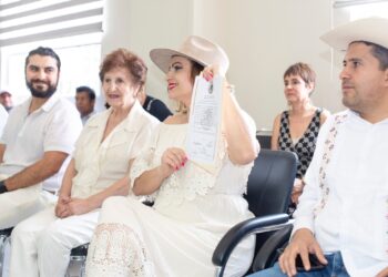 La uruapense Lupita Arias, la única diputada federal independiente de México