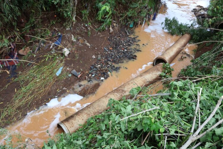Lluvias dañaron tubería de agua potable en Pátzcuaro