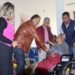 DIF Pátzcuaro y estatal, entregan aparatos de movilidad a personas con discapacidad