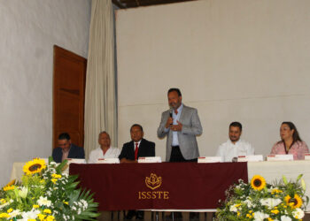 Conmemoran 24 aniversario de la clínica ISSSTE Pátzcuaro