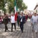 Colorido desfile en Pátzcuaro, por aniversario del grito, encabezaron autoridades municipales y estudiantes