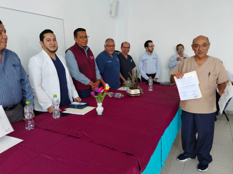 La Jurisdicción Sanitaria 05, de la SSM en Uruapan, tiene 3 nuevos médicos certificados en vasectomía sin bisturí