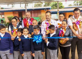 Inicia Gobieno de Pátzcuaro construcción de barda perimetral en primaria de El Calvario