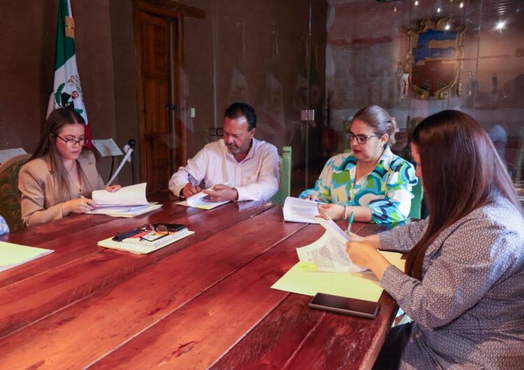 Firma Pátzcuaro Convenio para Implementar DECLARANET