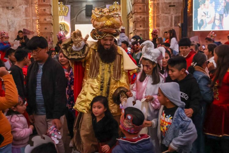 Gran éxito de la Cabalgata de Reyes Magos Pátzcuaro 2025