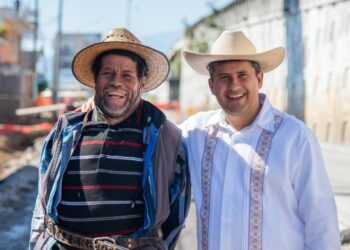 El nombre de Carlos, el del sombrero, suena en todo Michoacán