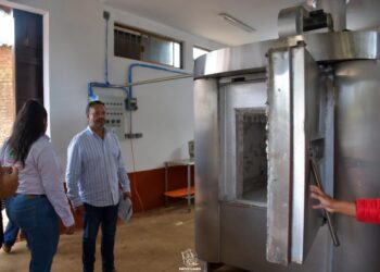 Reabre alcalde Julio Arreola horno crematorio en Pátzcuaro