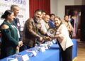 Homenajea Julio Arreola trayectoria docente en Pátzcuaro