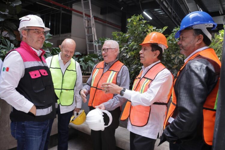 Acompaña Julio Arreola al Gobernador en recorrido en nuevo mercado de Pátzcuaro