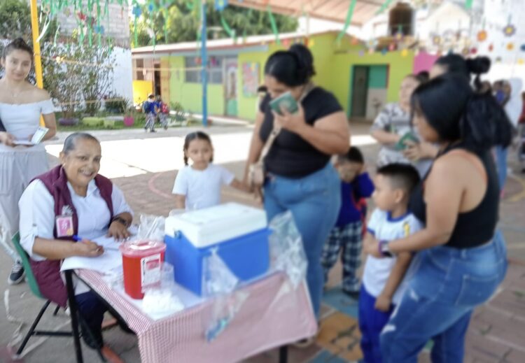 Concluye 28 de marzo campaña de vacunación contra influenza estacional