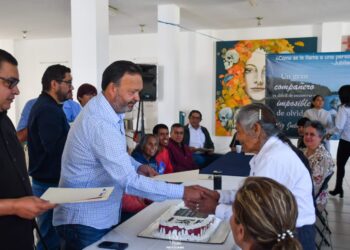 Julio Arreola reconoce el compromiso de trabajadoras y trabajadores municipales en su etapa de jubilación