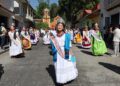 Inicia Tianguis Artesanal de Domingo de Ramos con tradicional desfile en Uruapan