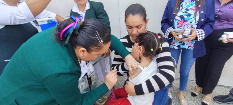 Arranca en Uruapan Primera Semana Nacional de Vacunación 2025 en UMF 81 del IMSS