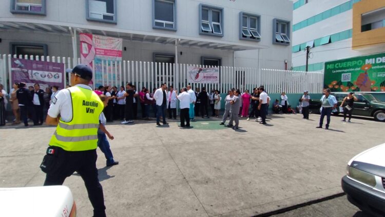 El Centro de Salud Urbano «José Álvarez Amézquita» participa en el 1er Simulacro Nacional 2025