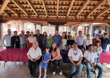 Impulsa Julio Arreola cine comunitario y celebra filmación “Ernestina y el Duque”