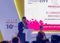 Julio Arreola representa a Michoacán en Smart City Expo LATAM; expone modelo de transformación de Pátzcuaro