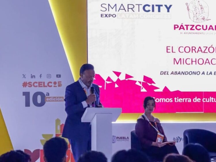 Julio Arreola representa a Michoacán en Smart City Expo LATAM; expone modelo de transformación de Pátzcuaro