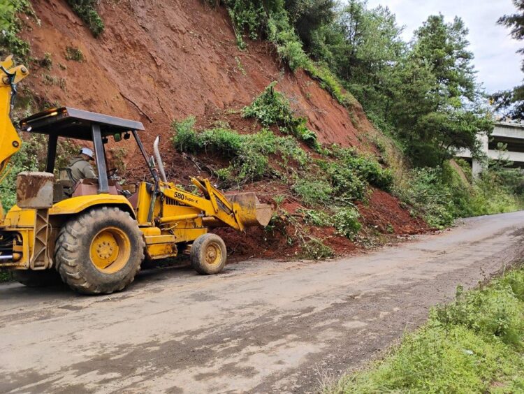 SCOP activa protocolo de atención en carreteras ante lluvias en Michoacán