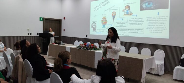 Fortalecen labor del Trabajo Social en Hospital General de Uruapan